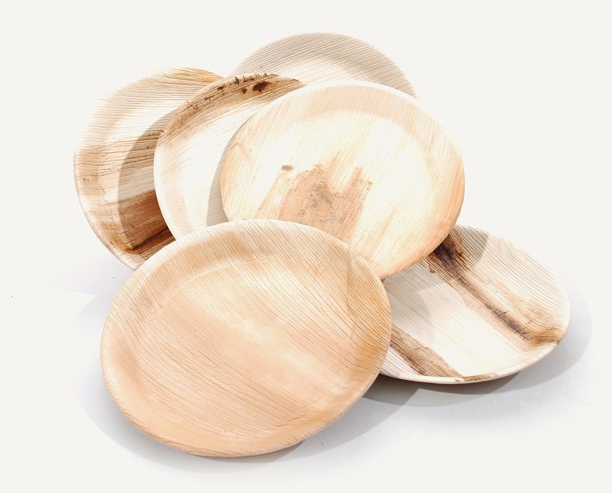 L’assiette en bois, le must have des cuisines modernes !